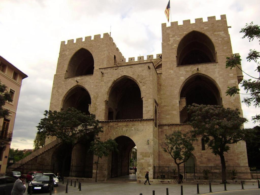 Valenciaflats Torres De Serrano Exterior photo